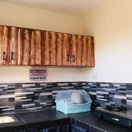 Richville Little Boracay Guest House Calatagan Esterno foto