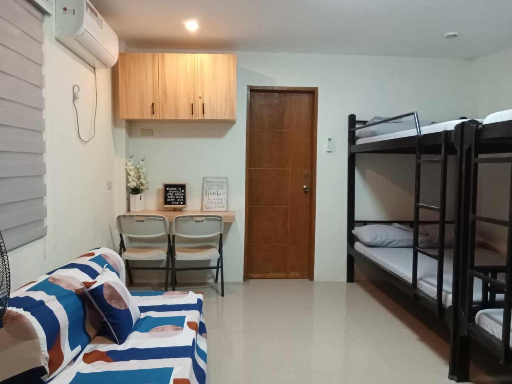 Richville Little Boracay Guest House Calatagan Esterno foto