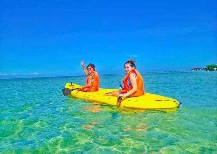 Richville Little Boracay Guest House Calatagan Esterno foto