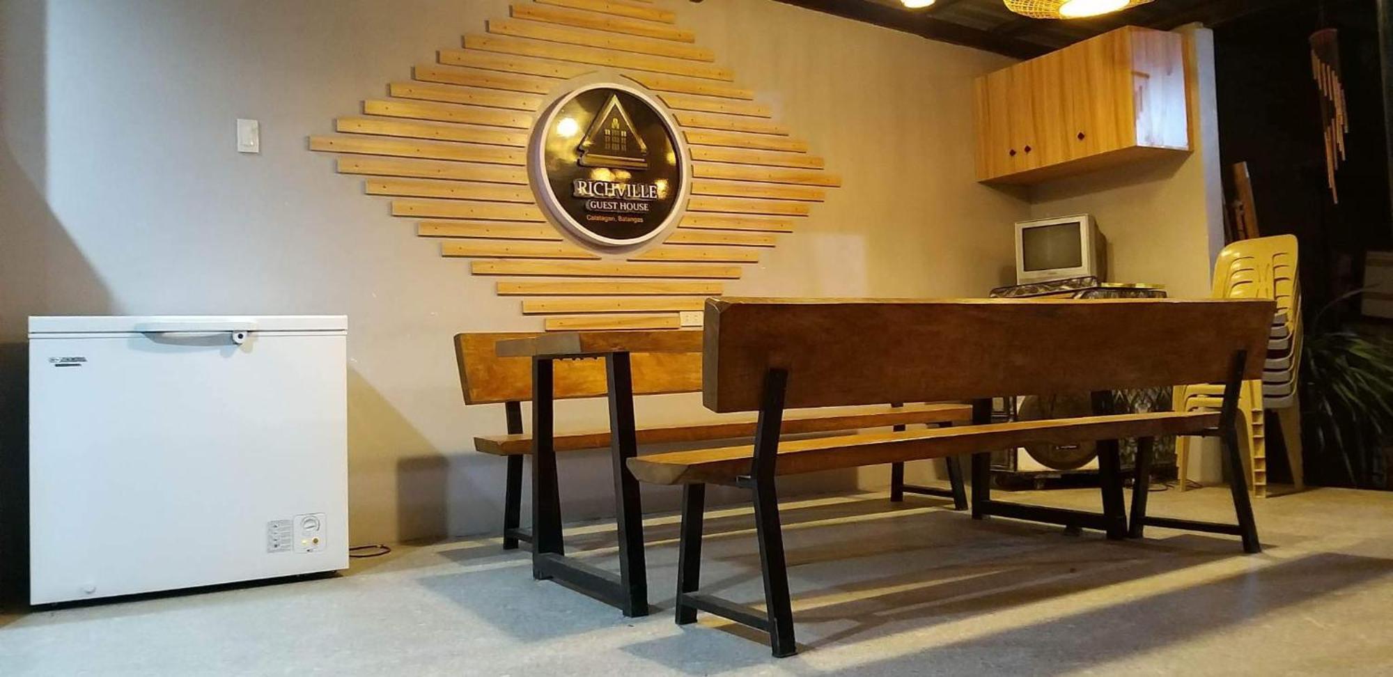 Richville Little Boracay Guest House Calatagan Esterno foto