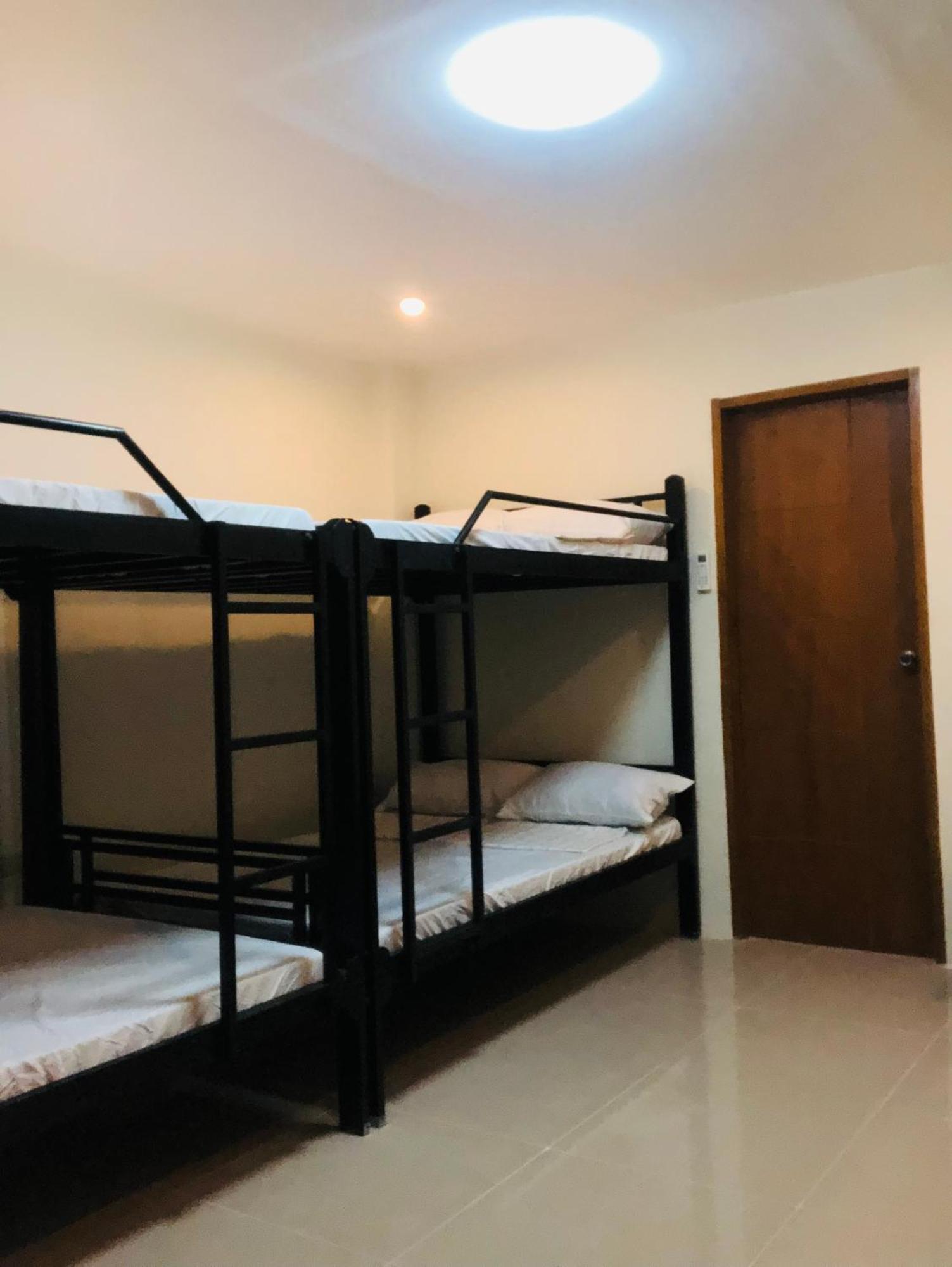 Richville Little Boracay Guest House Calatagan Esterno foto