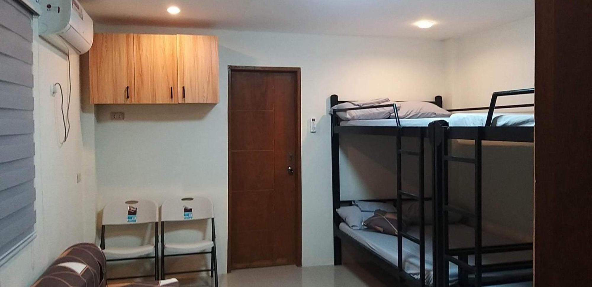 Richville Little Boracay Guest House Calatagan Esterno foto