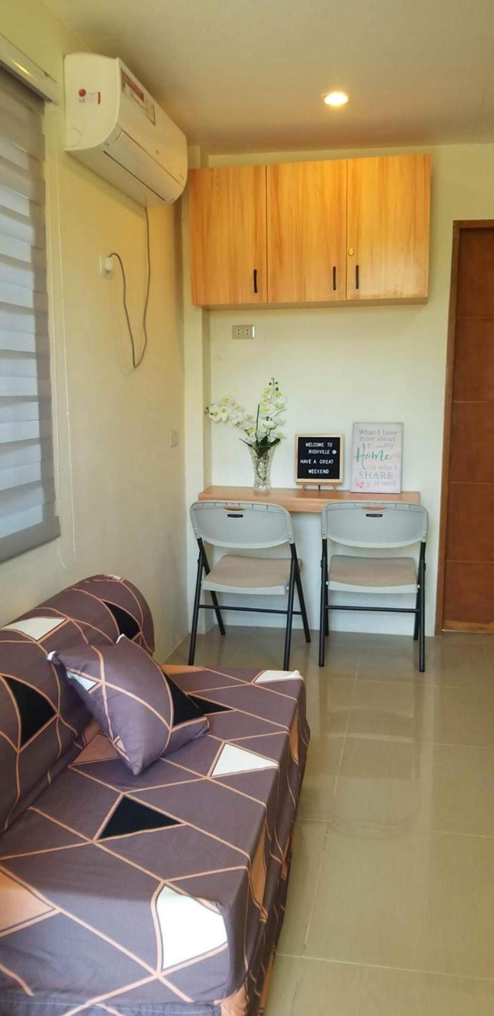 Richville Little Boracay Guest House Calatagan Esterno foto